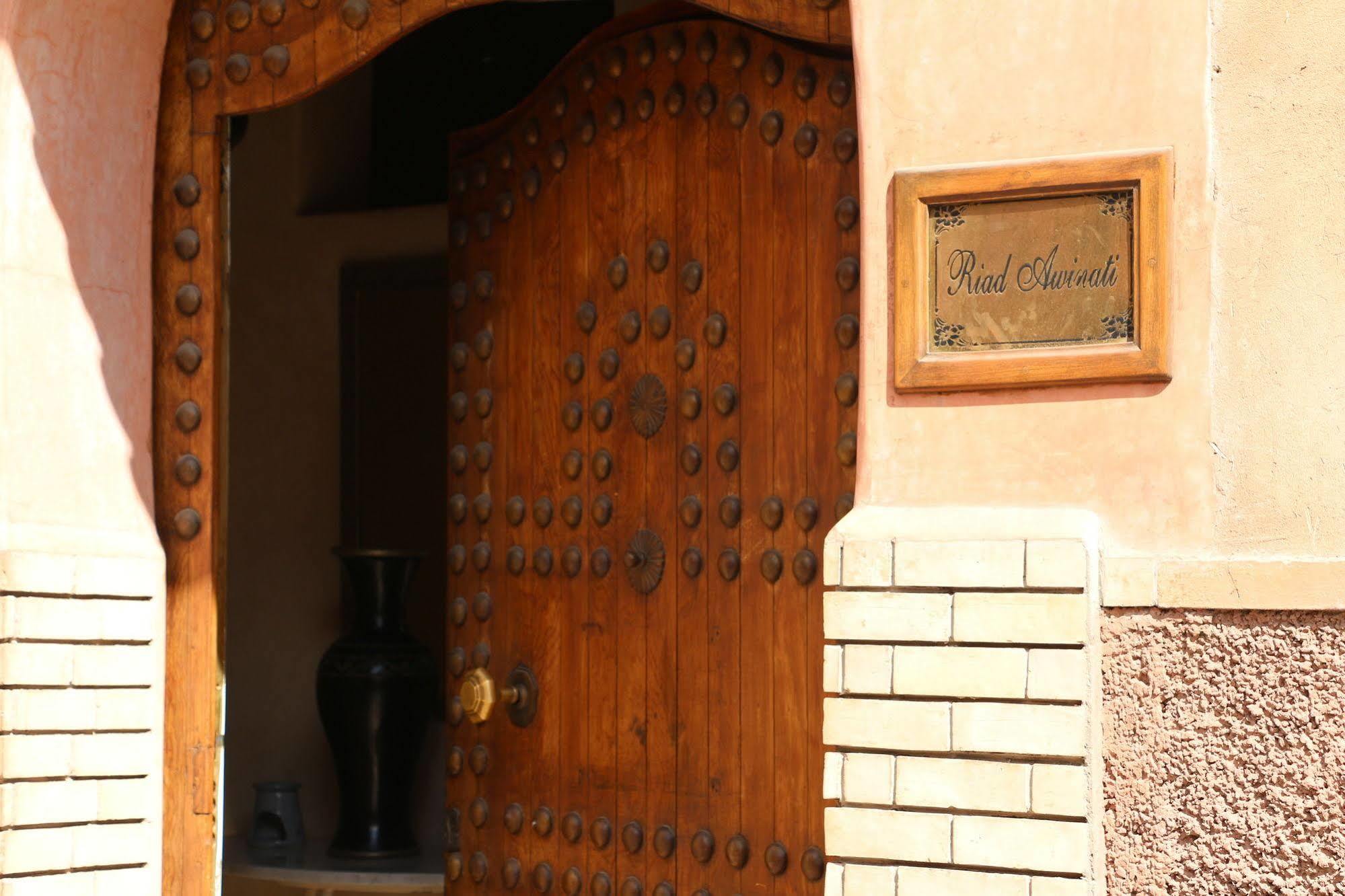 Riad Awinati Location Privatisee ,Piscine Chauffee , Beau Rooftop Hotel Marrakesh Exterior photo