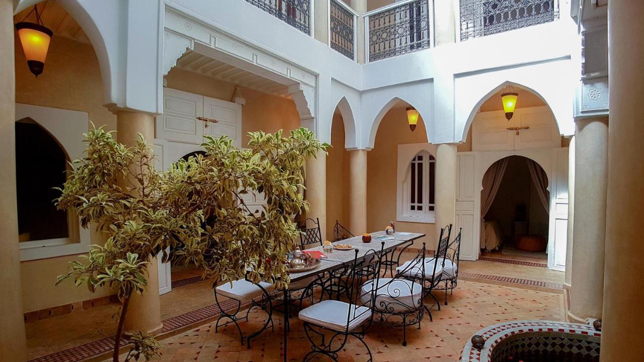 Riad Awinati Location Privatisee ,Piscine Chauffee , Beau Rooftop Hotel Marrakesh Exterior photo